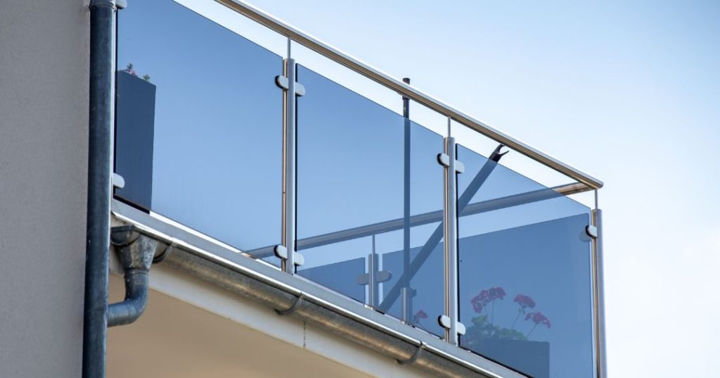 Guarda-corpo de vidro em João Pessoa